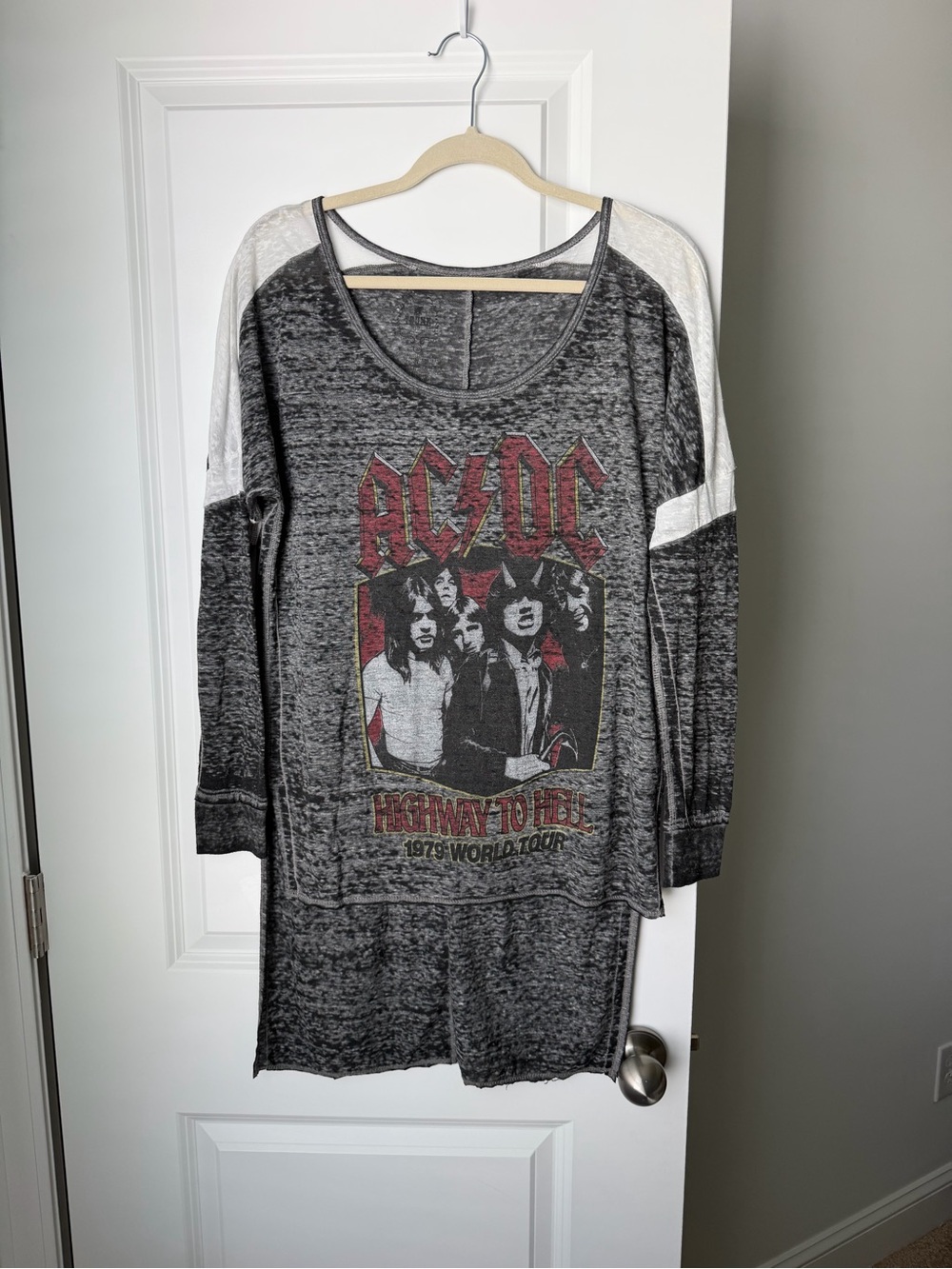 Y2K Trunk Ltd AC/DC Highway to Hell 1979 High-Low Long Sleeve Gray White Size S